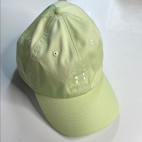 Under Armour Pastel Green Baseball Cap - Picture 1 of 5